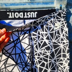 Nike Abstract Design Black & White Full Length Leggings